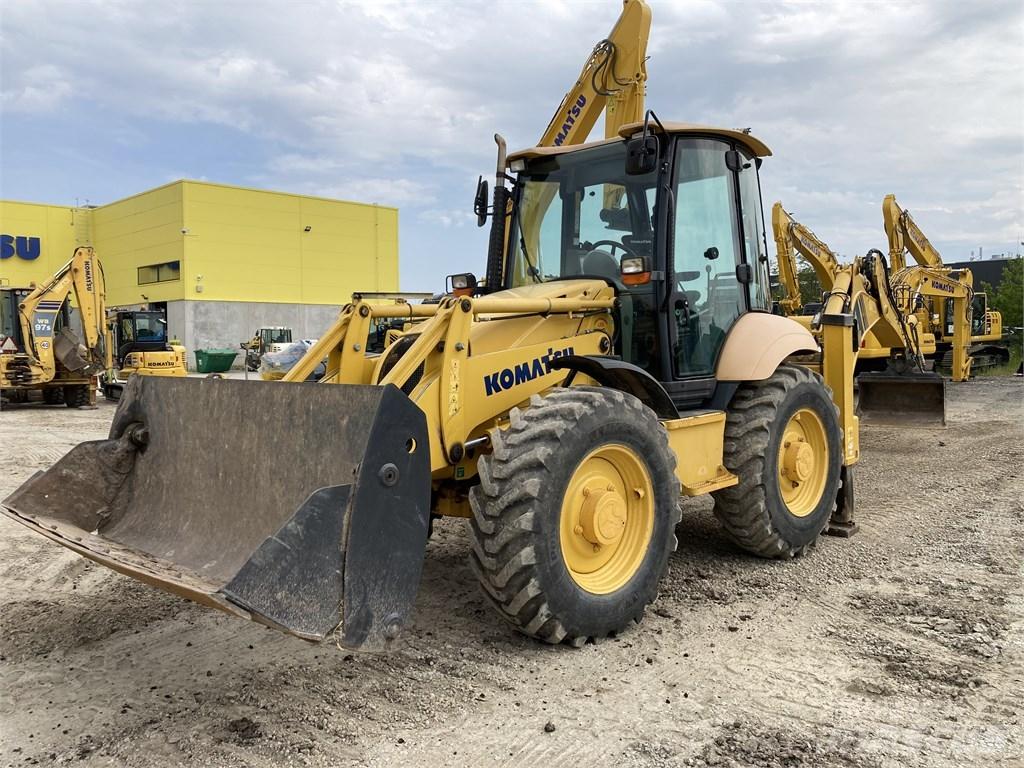 Komatsu WB93S-5E0 Екскаватори-навантажувачі