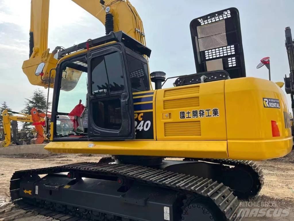 Komatsu PC 240 Гусеничні екскаватори