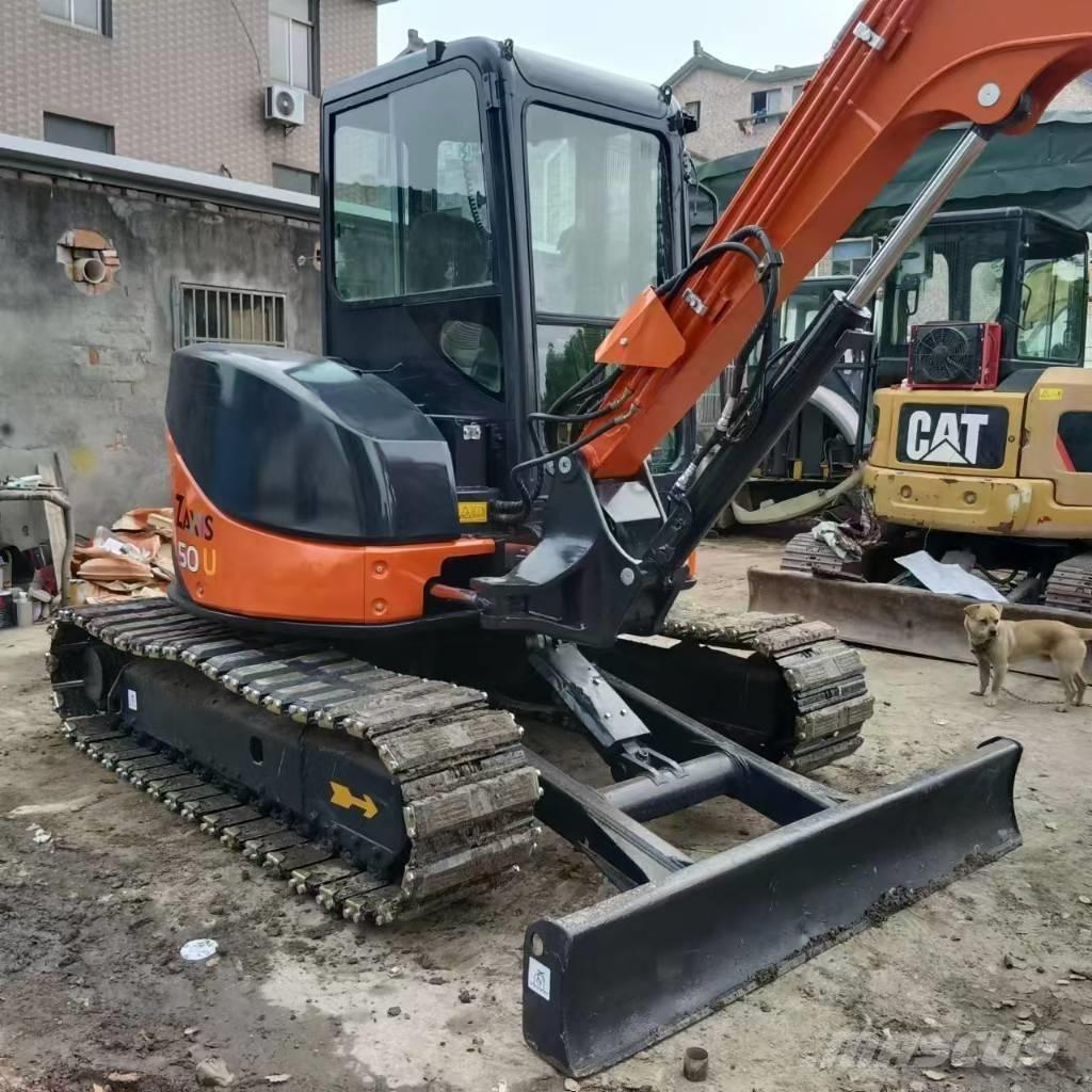 Hitachi ZX 50 U Міні-екскаватори < 7т