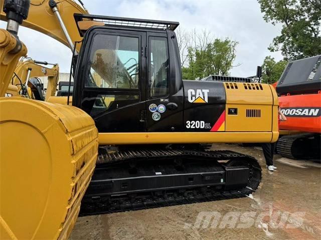 CAT 320D2L Гусеничні екскаватори