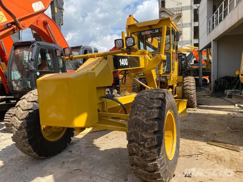 CAT 140 G Грейдери