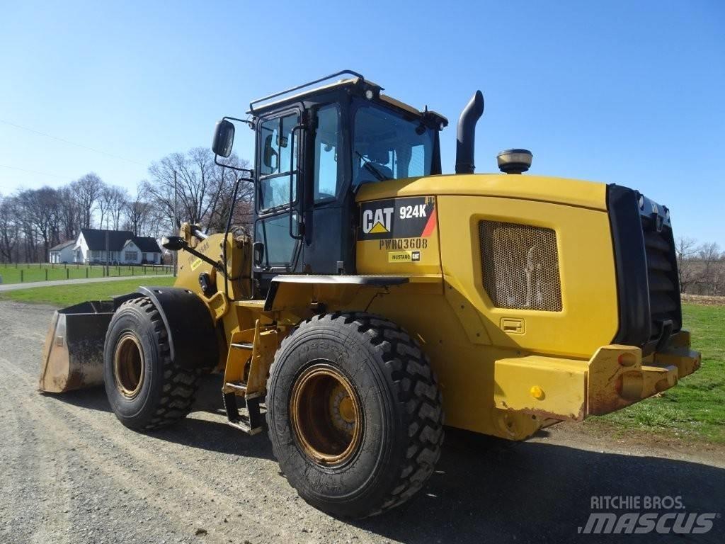 CAT 924K Фронтальні навантажувачі