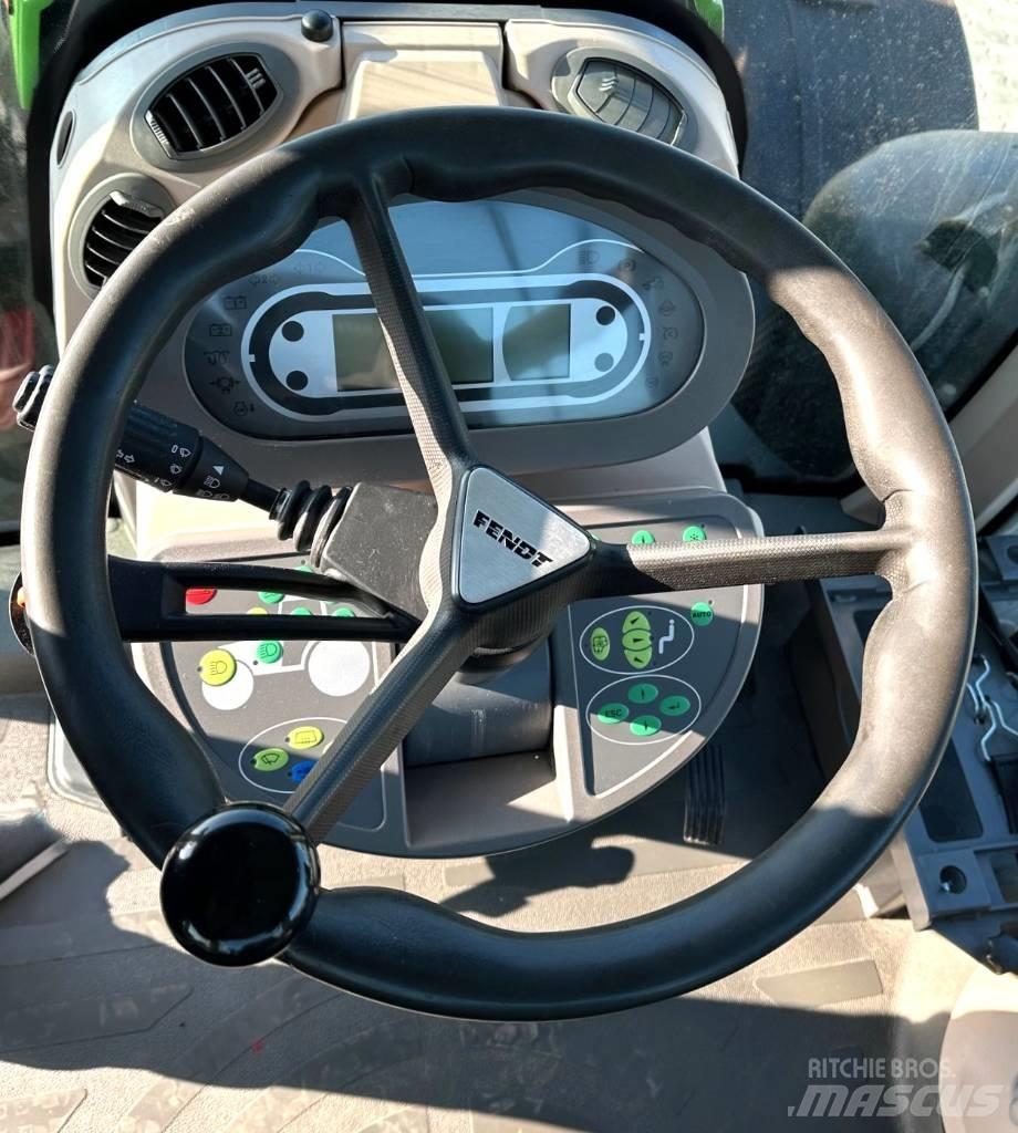 Fendt 828 Profi Plus Трактори