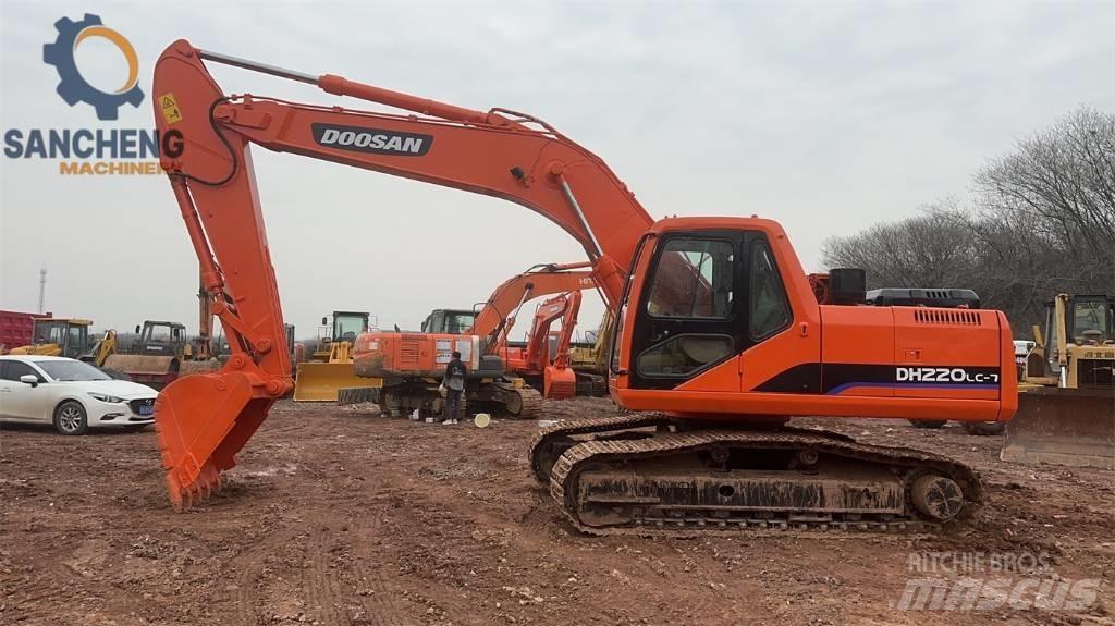 Doosan DH 220 Гусеничні екскаватори
