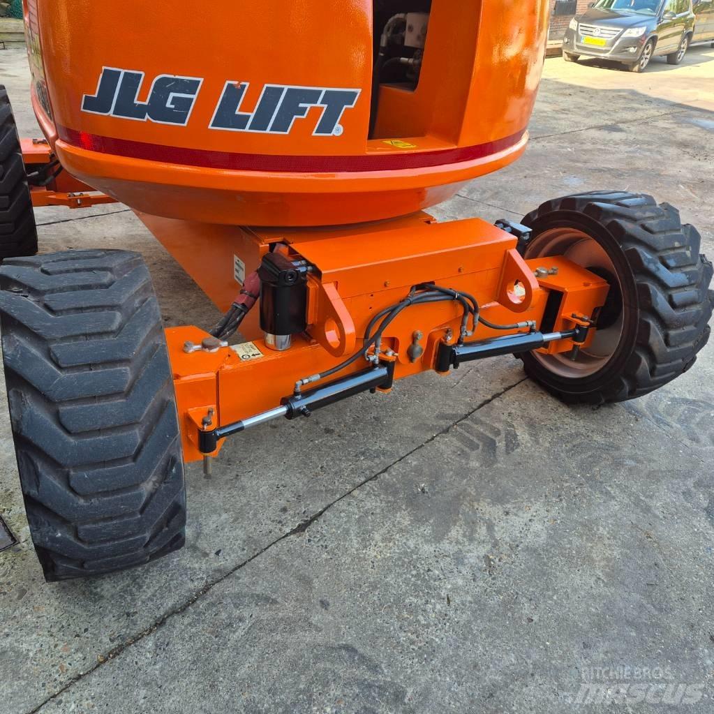 JLG 600 AJ Колінчаті підйомники