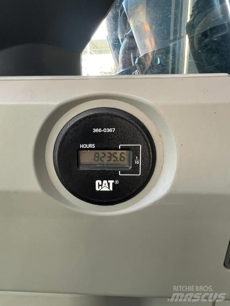 CAT 320 EL Гусеничні екскаватори