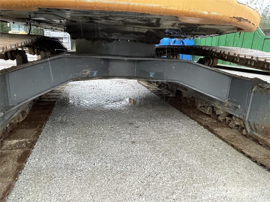 CASE CX 245D SR Гусеничні екскаватори