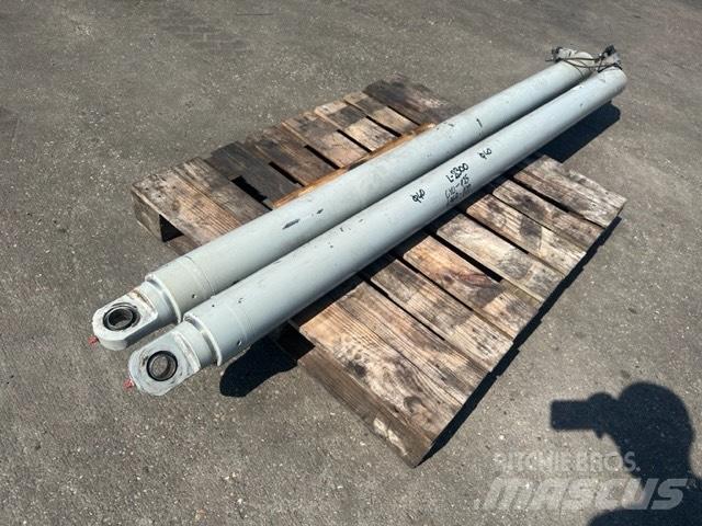 SkyJack SJ 8831 Підйомники-ножиці