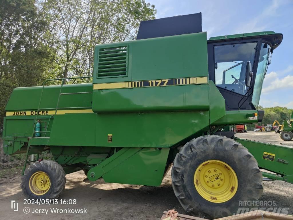 John Deere 1177 Зернозбиральні комбайни