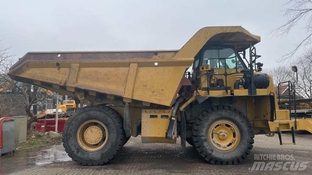 CAT 770 Зчленовані самоскиди