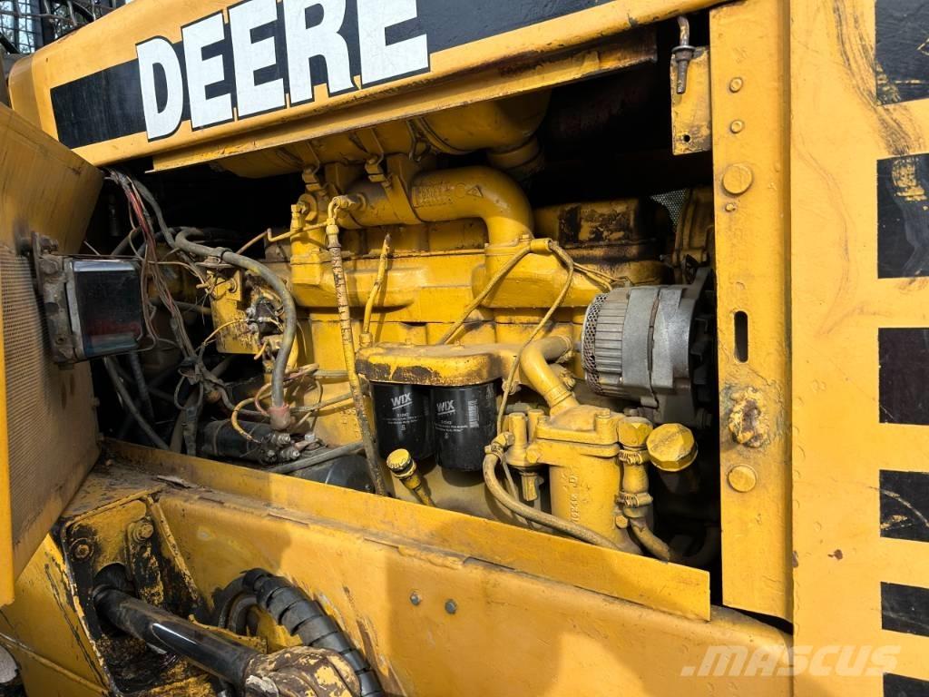 John Deere 640 D Трельовочні трактора