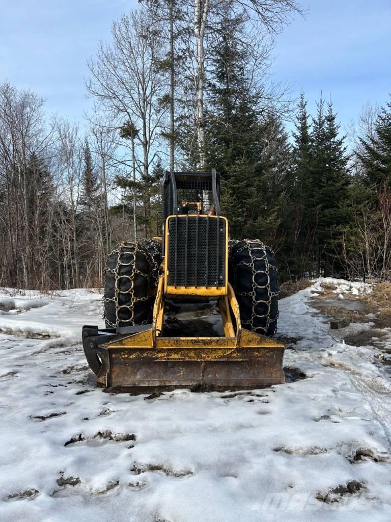 John Deere 640 D Трельовочні трактора