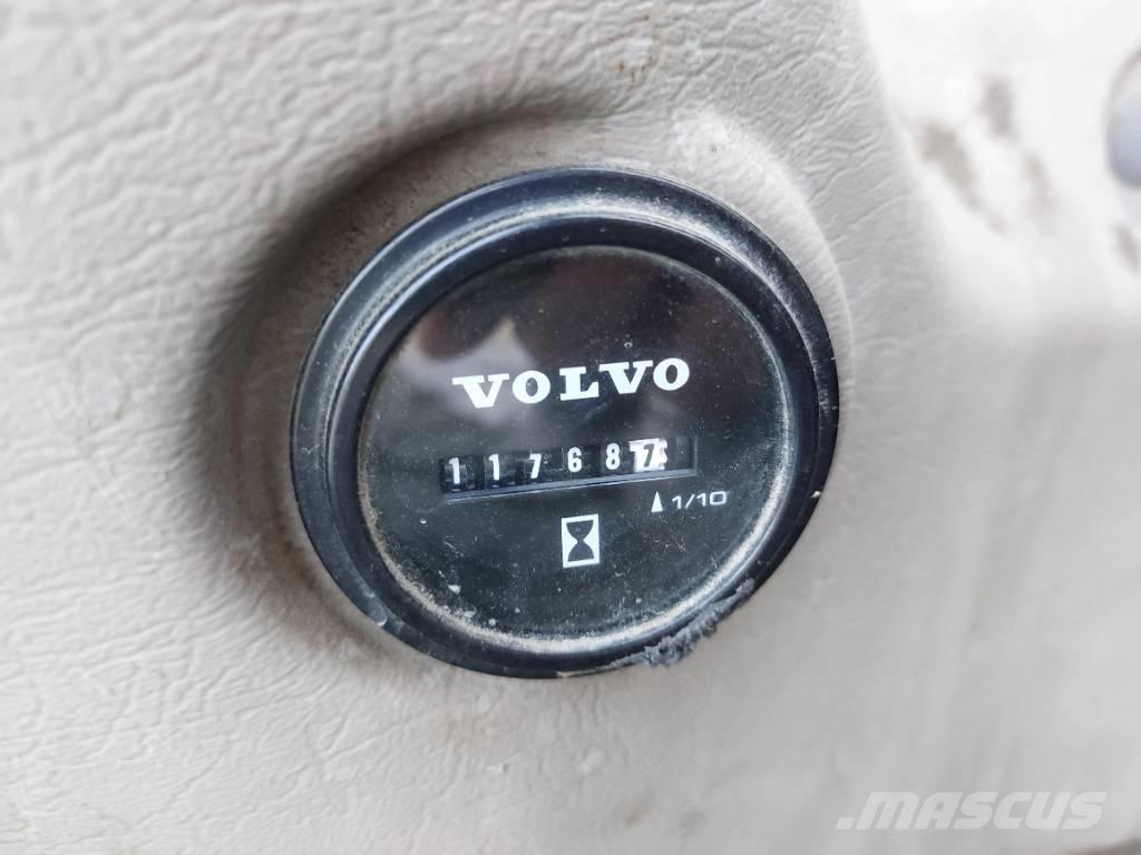 Volvo EC 250 D L Гусеничні екскаватори