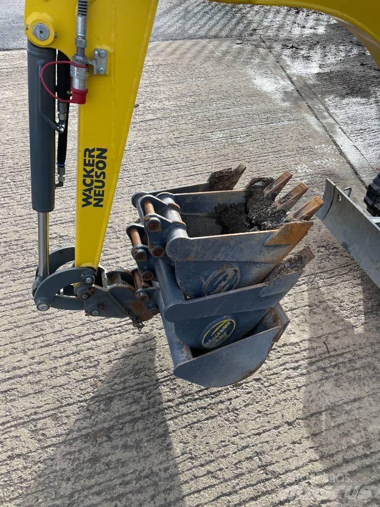 Wacker Neuson 803 Міні-екскаватори < 7т