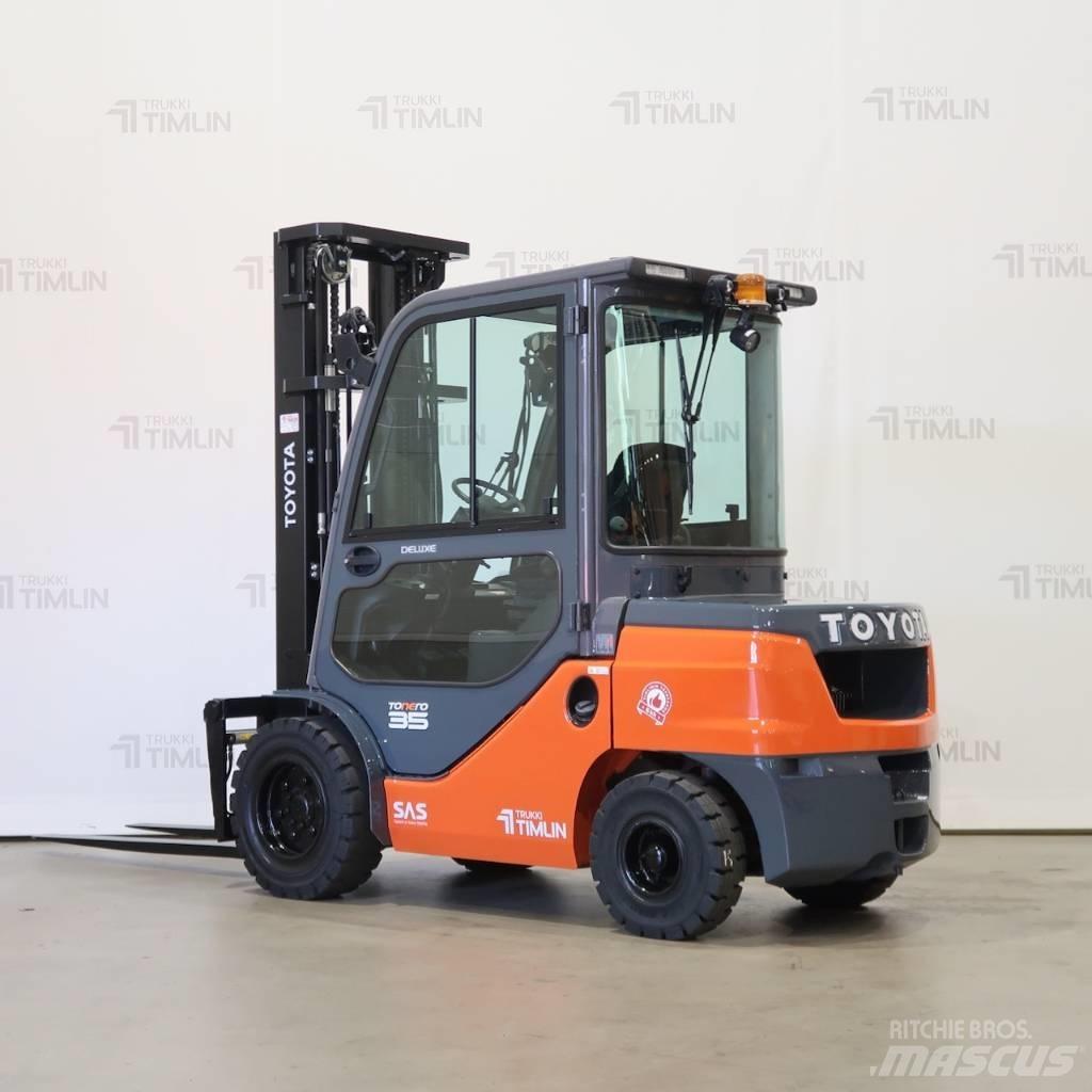 Toyota 02-8FDJF35 Дизельні навантажувачі