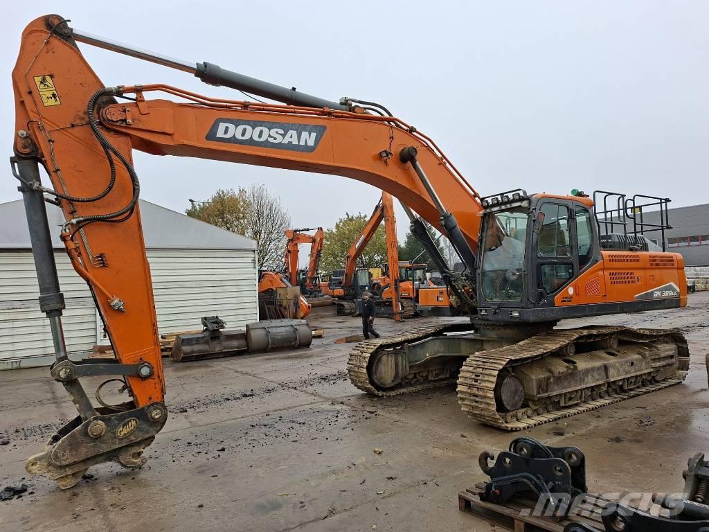 Doosan DX380LC-7 Гусеничні екскаватори