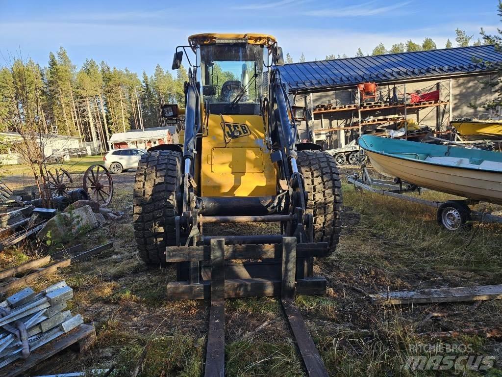 JCB 426 HT Фронтальні навантажувачі