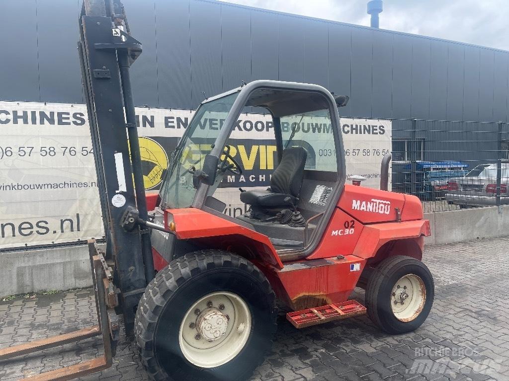 Manitou MC 30 Навантажувачі підвищеної прохідності