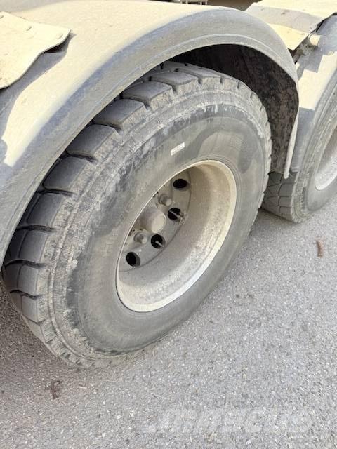 Scania S 580 Тягачі