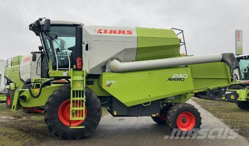 CLAAS AVERO 240 Зернозбиральні комбайни