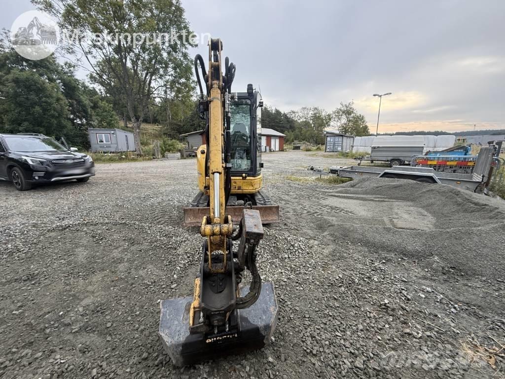 Komatsu PC 26 MR Міні-екскаватори < 7т