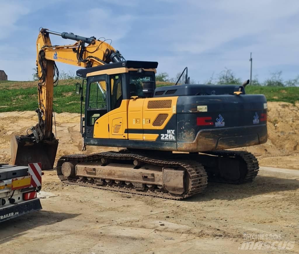 Hyundai HX 220 210 Гусеничні екскаватори