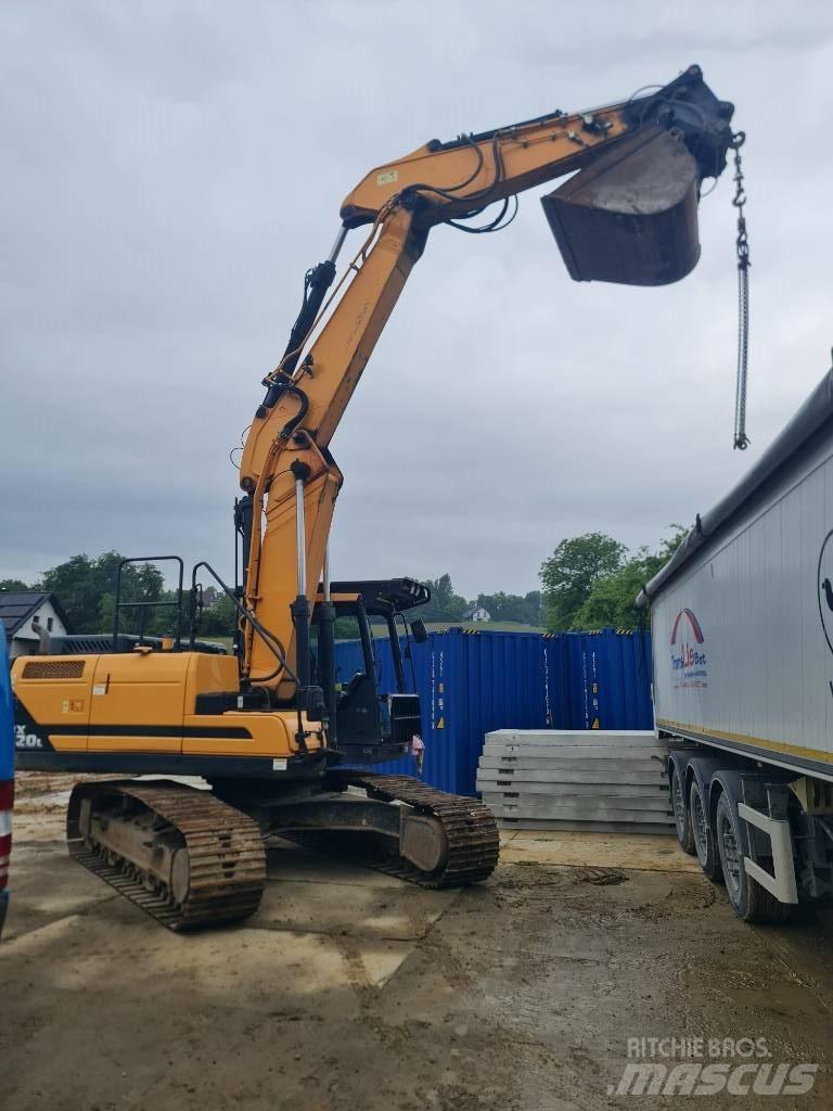 Hyundai HX 220 210 Гусеничні екскаватори