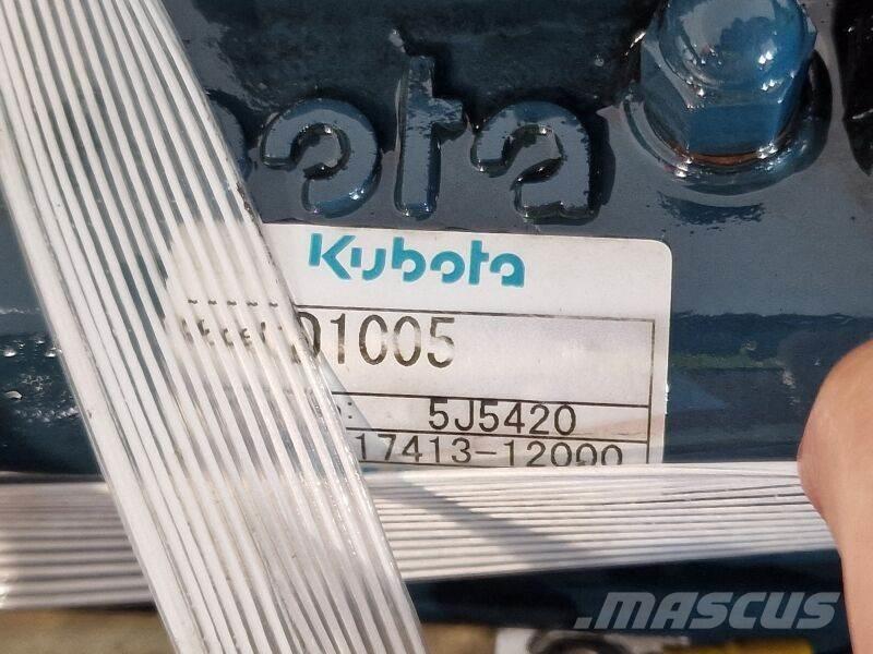 Kubota D1005 Двигуни