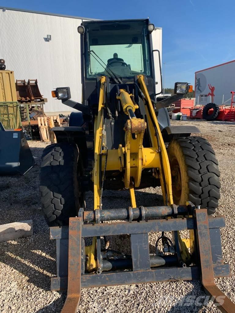 Komatsu WA 90-6 Фронтальні навантажувачі
