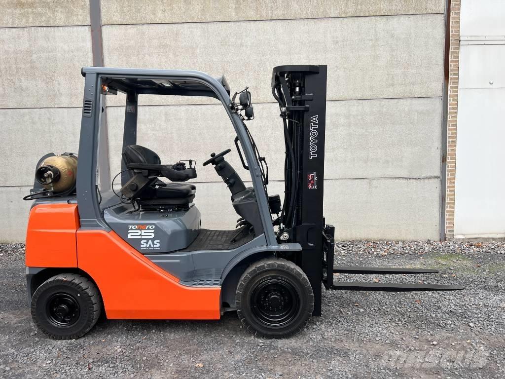 Toyota 02-8FGF25 Газові навантажувачі