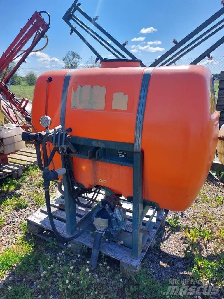 Eho 900l/12m Навісні обприскувачі