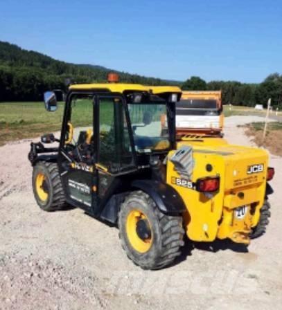 JCB 525-60 Телескопічні навантажувачі