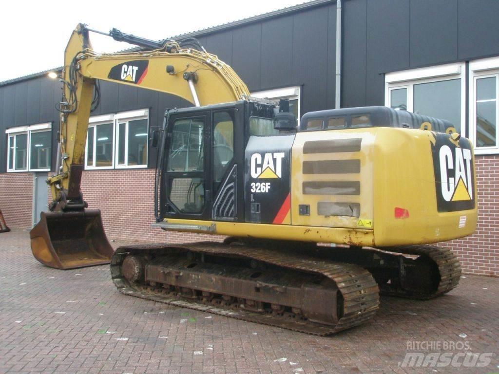 CAT 326FL Гусеничні екскаватори