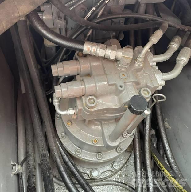 Hitachi ZX200 Гусеничні екскаватори