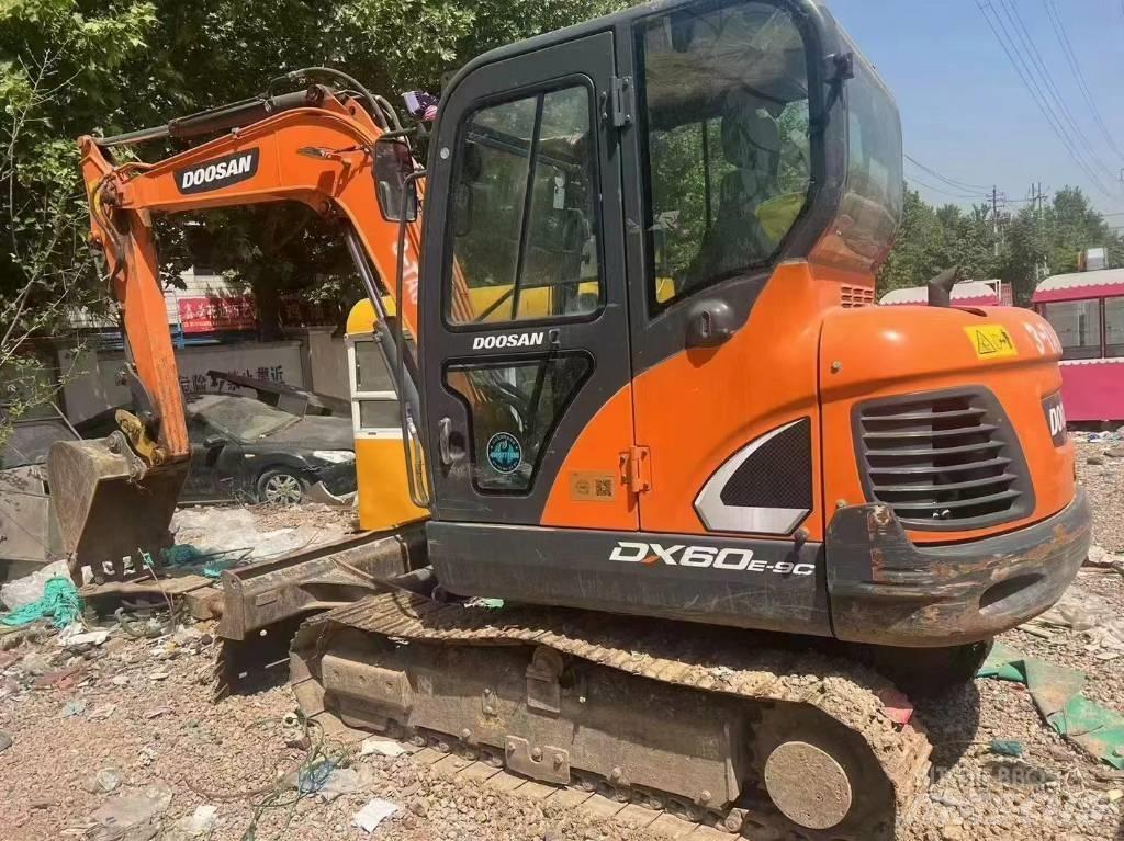 Doosan DX 60 Міні-екскаватори < 7т