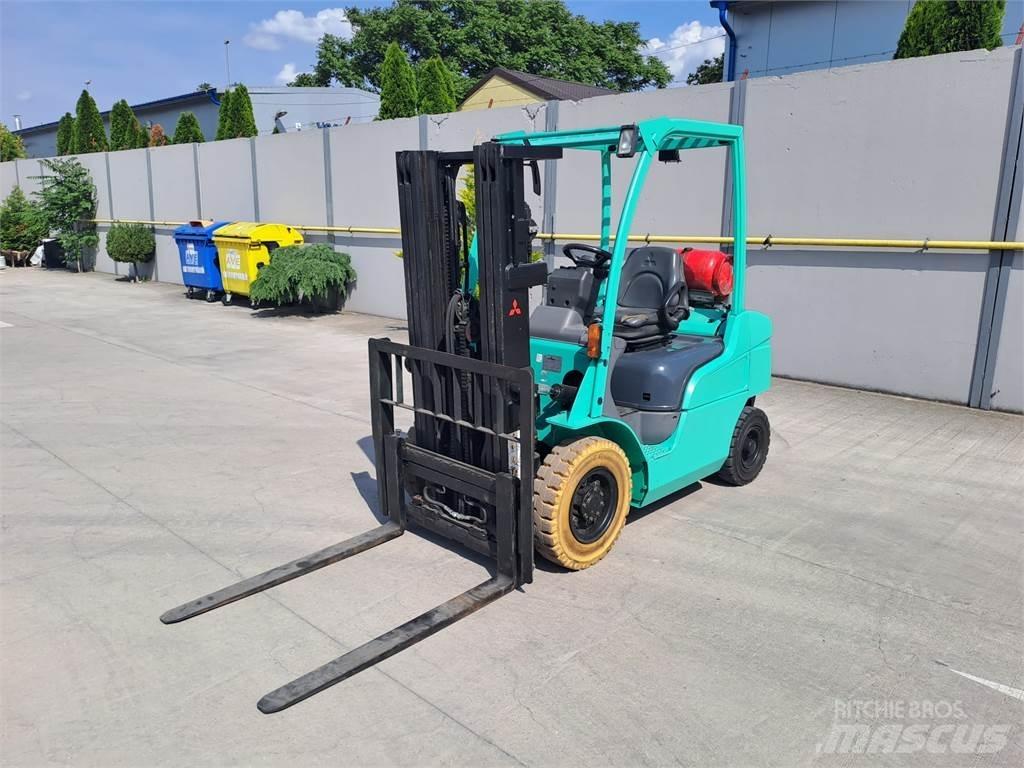 Mitsubishi FG25N Газові навантажувачі