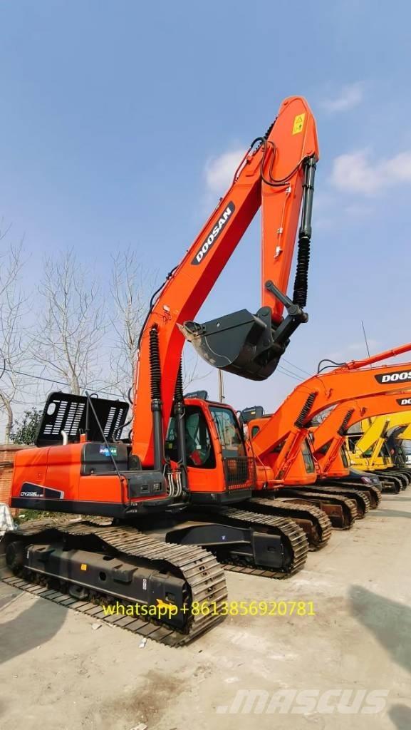 Doosan DX 225 Гусеничні екскаватори