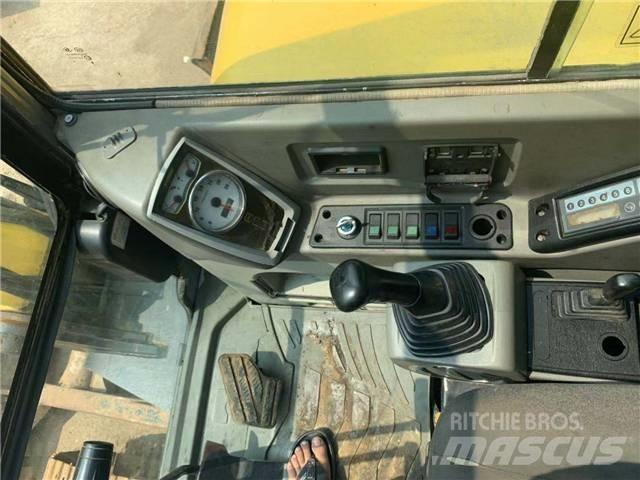 Hyundai R80-7 Гусеничні екскаватори