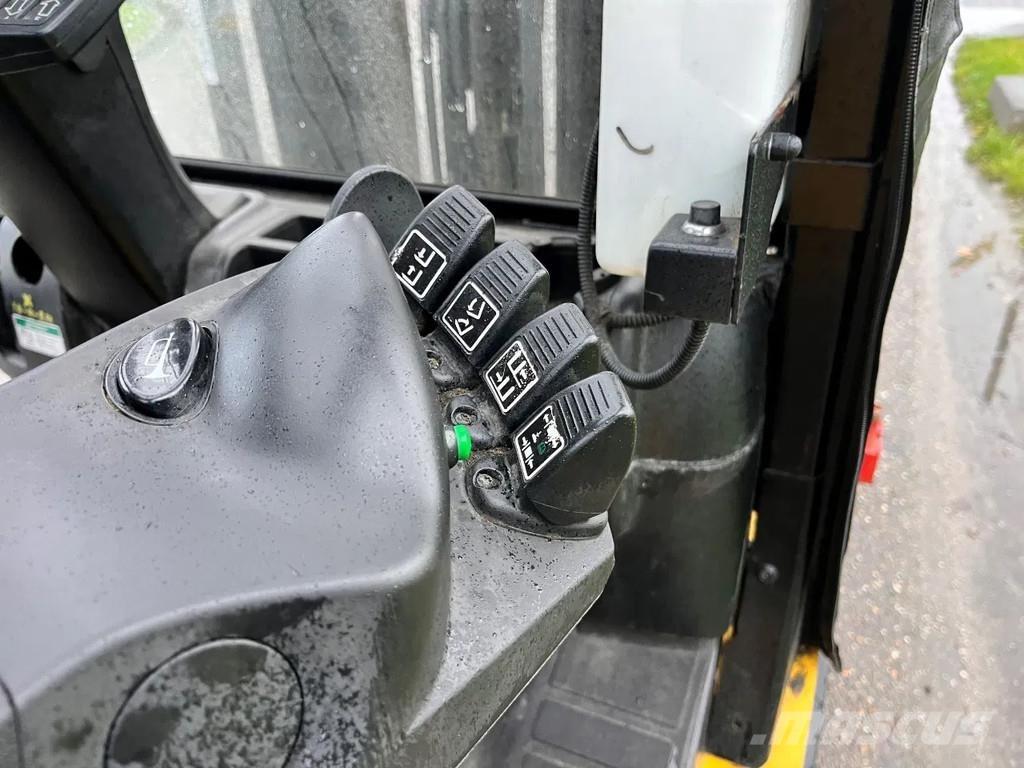 Yale GLP25VXE2170 Газові навантажувачі