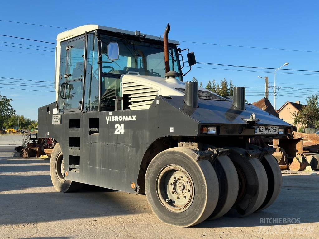 Vibromax W2400 Пневматичні катки