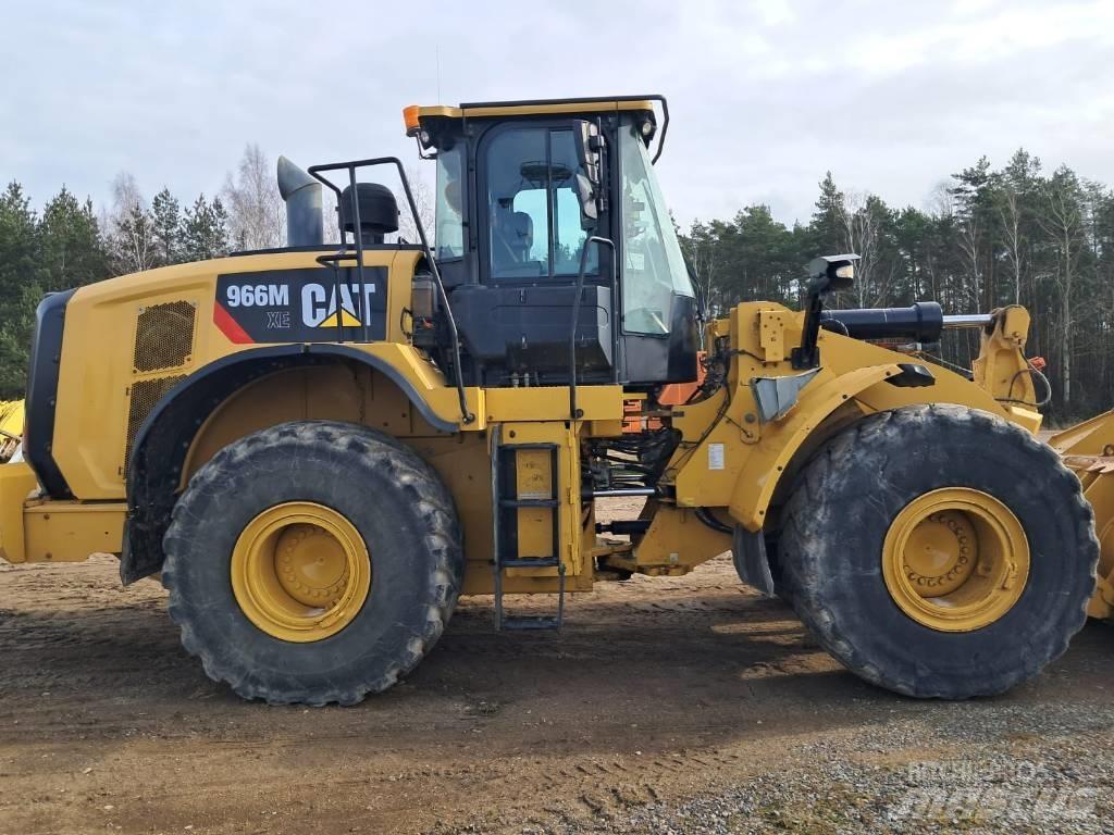 CAT 966M XE Фронтальні навантажувачі