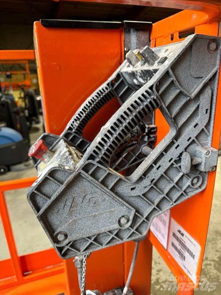 JLG 1230 ES Підйомники-ножиці