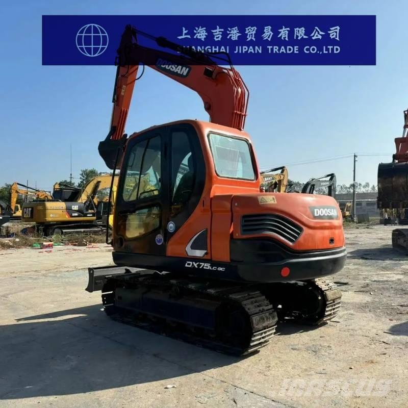 Doosan DX 75 Середні екскаватори 7т. - 12т.