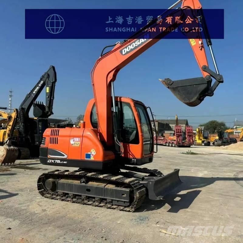 Doosan DX 75 Середні екскаватори 7т. - 12т.
