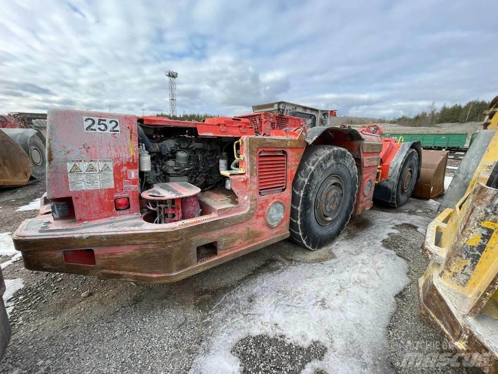 Sandvik LH 410 Підземні навантажувачі