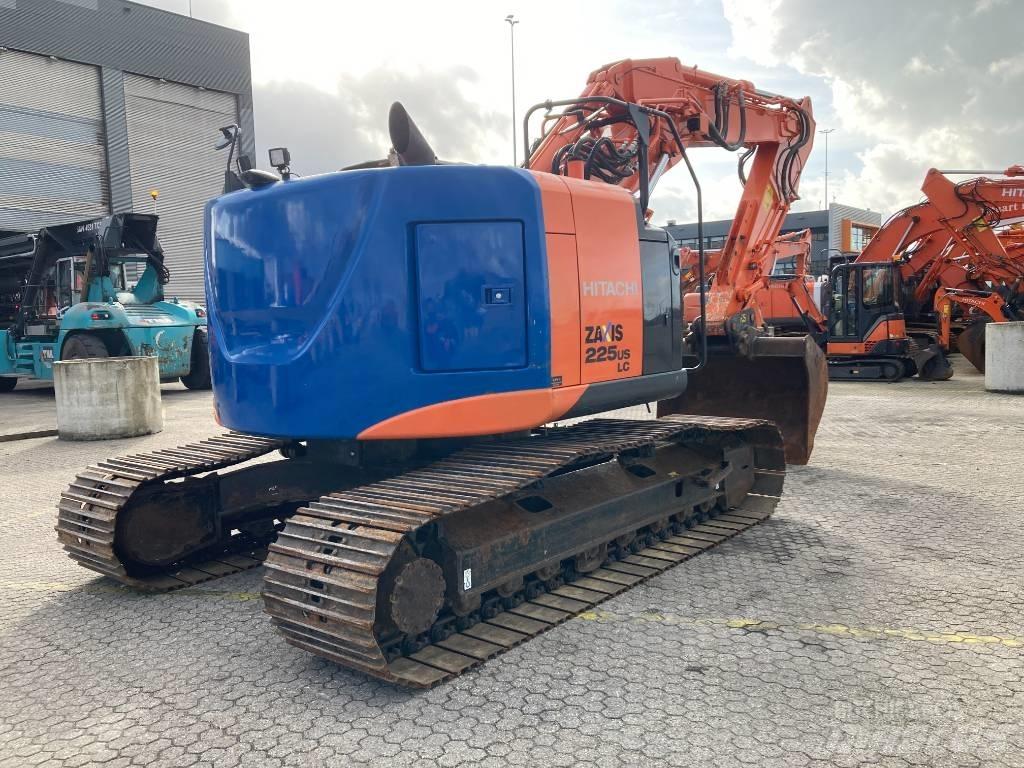 Hitachi ZX225USLC-5B Гусеничні екскаватори