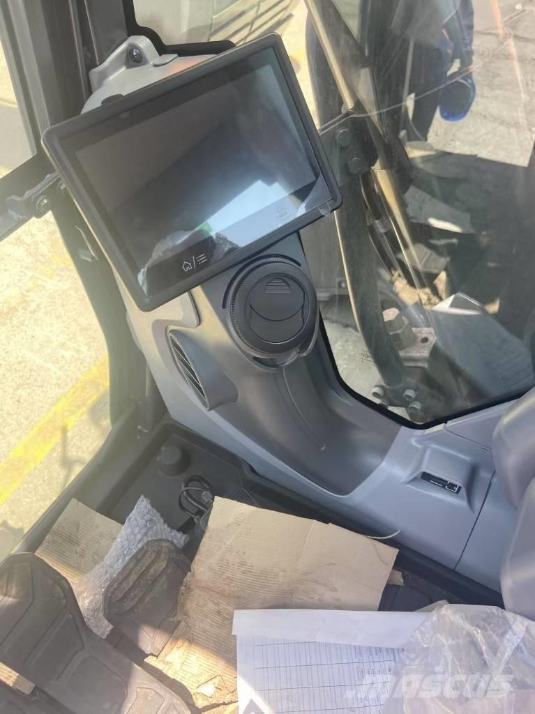 Develon DX 450 Гусеничні екскаватори