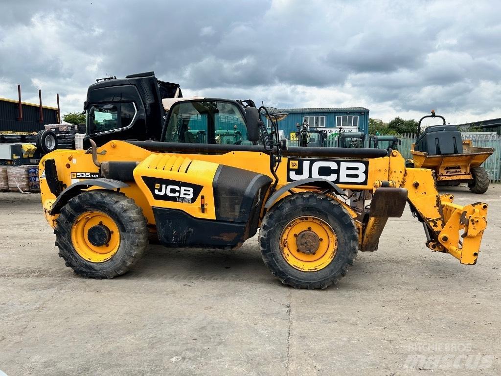 JCB 535-140 Телескопічні навантажувачі