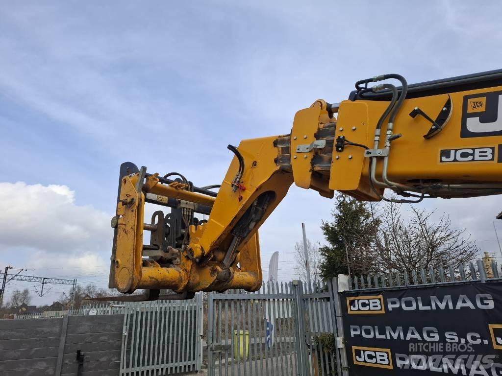 JCB 540-140 Телескопічні навантажувачі