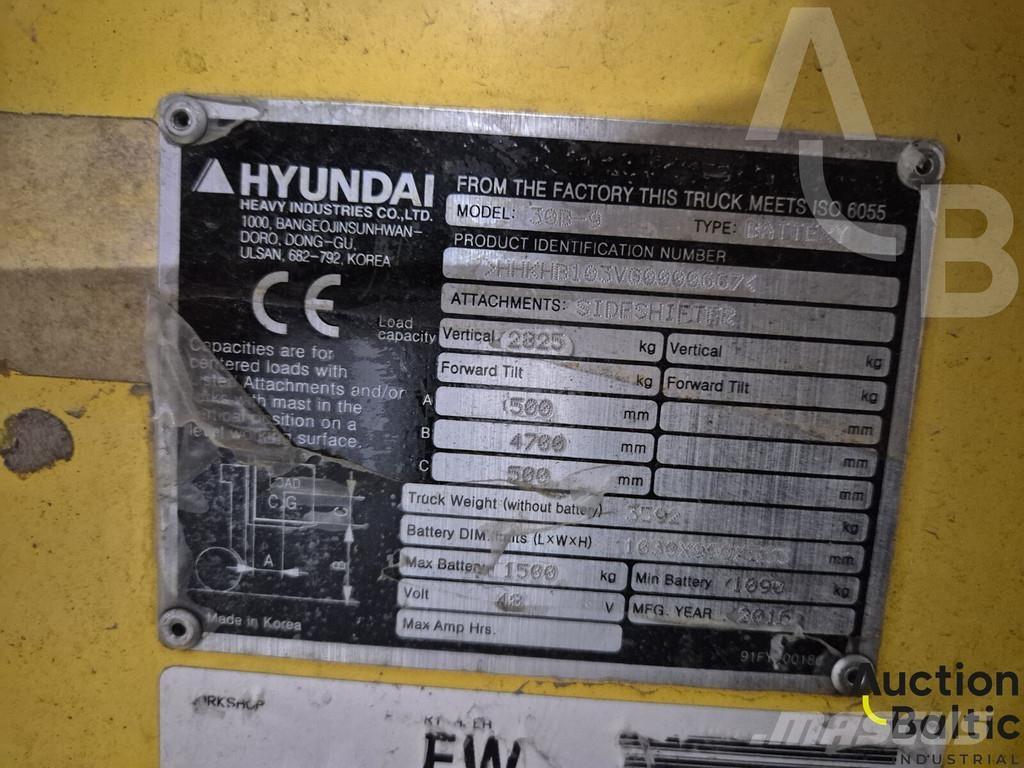 Hyundai 30B-9 Електронавантажувачі